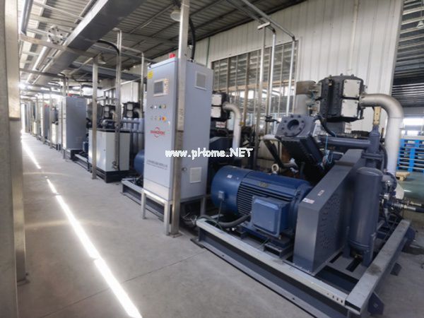 6套PET無油壓縮機(jī)